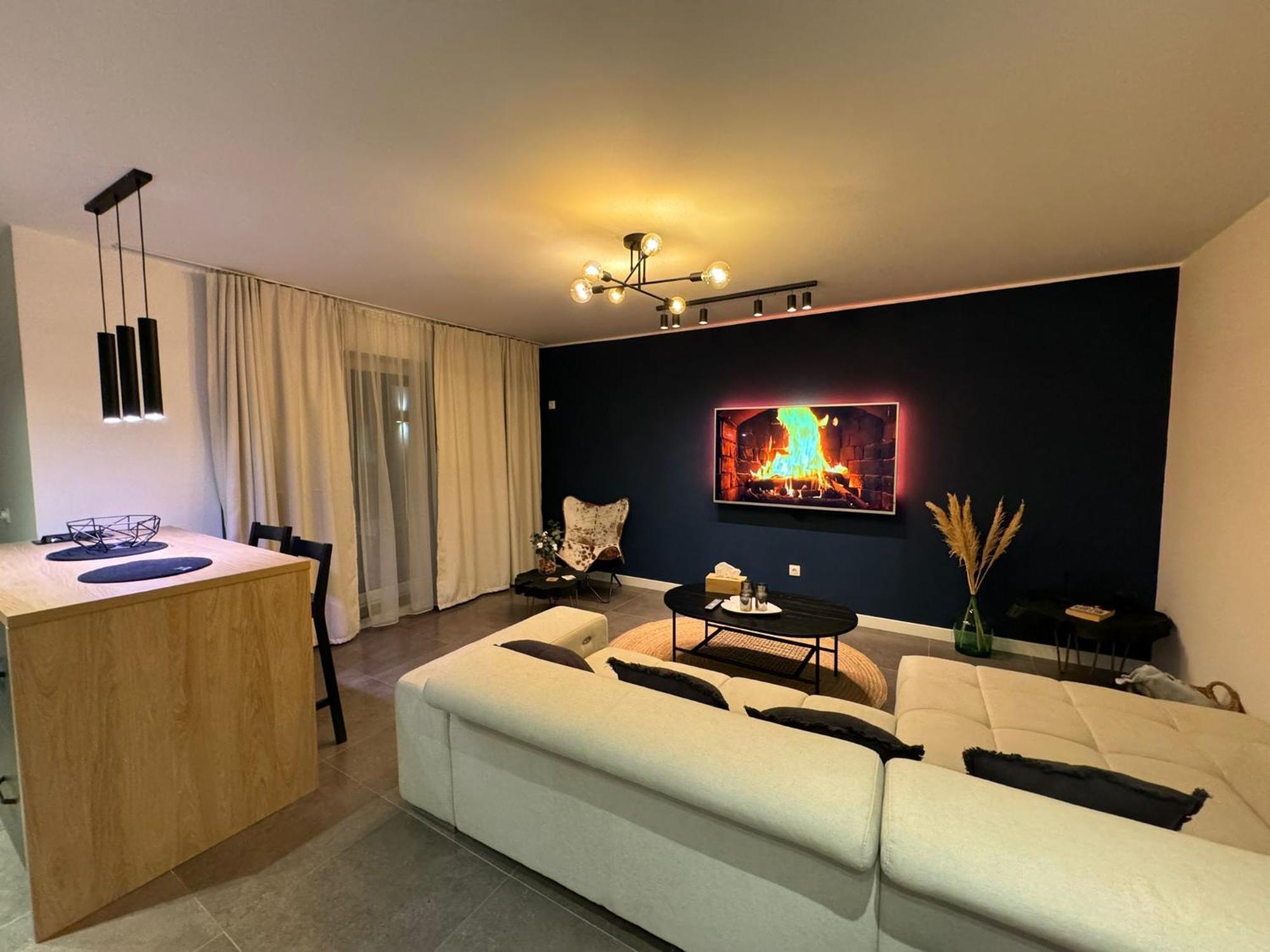 Chill Vibes Apartment บราชอฟ ภายนอก รูปภาพ